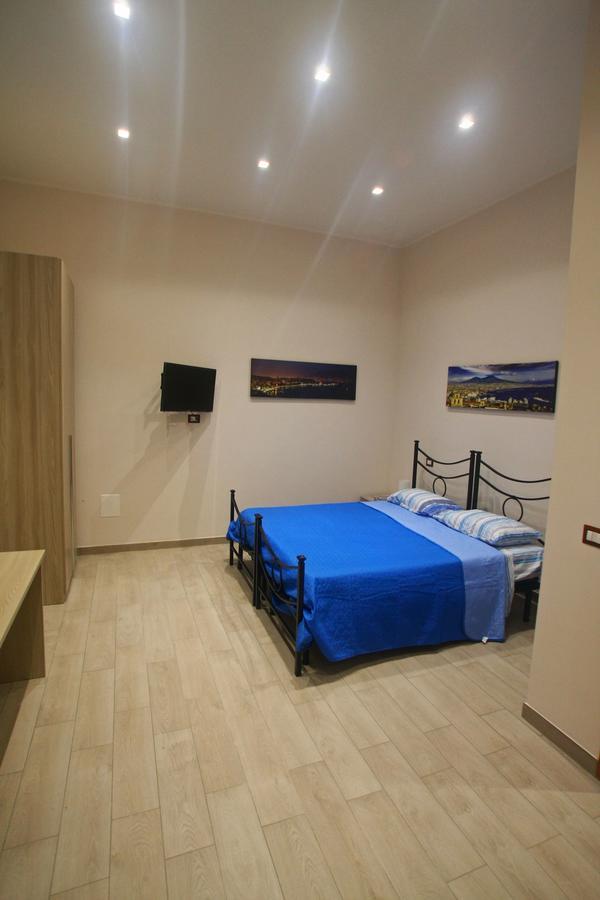 Casa Fedora Bed & Breakfast เนเปิลส์ ภายนอก รูปภาพ