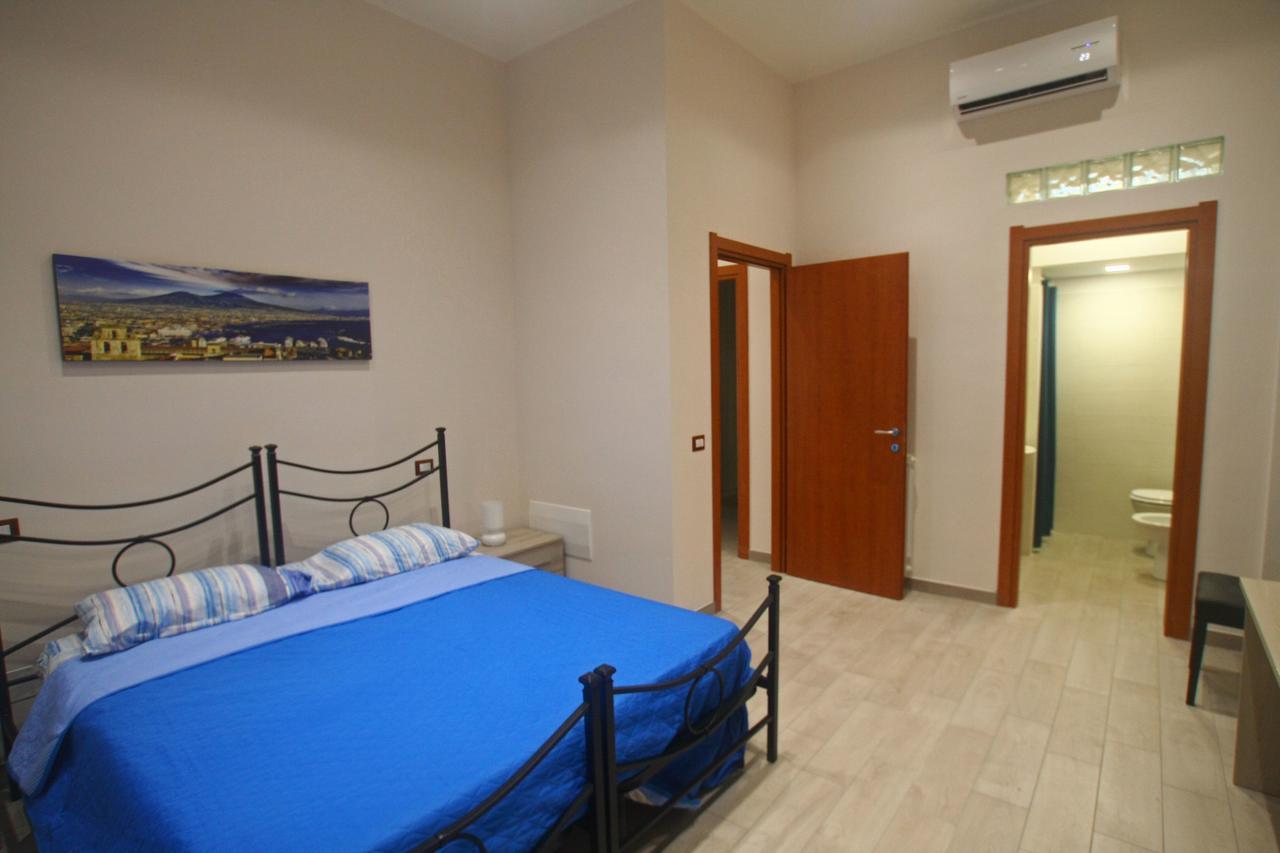 Casa Fedora Bed & Breakfast เนเปิลส์ ภายนอก รูปภาพ