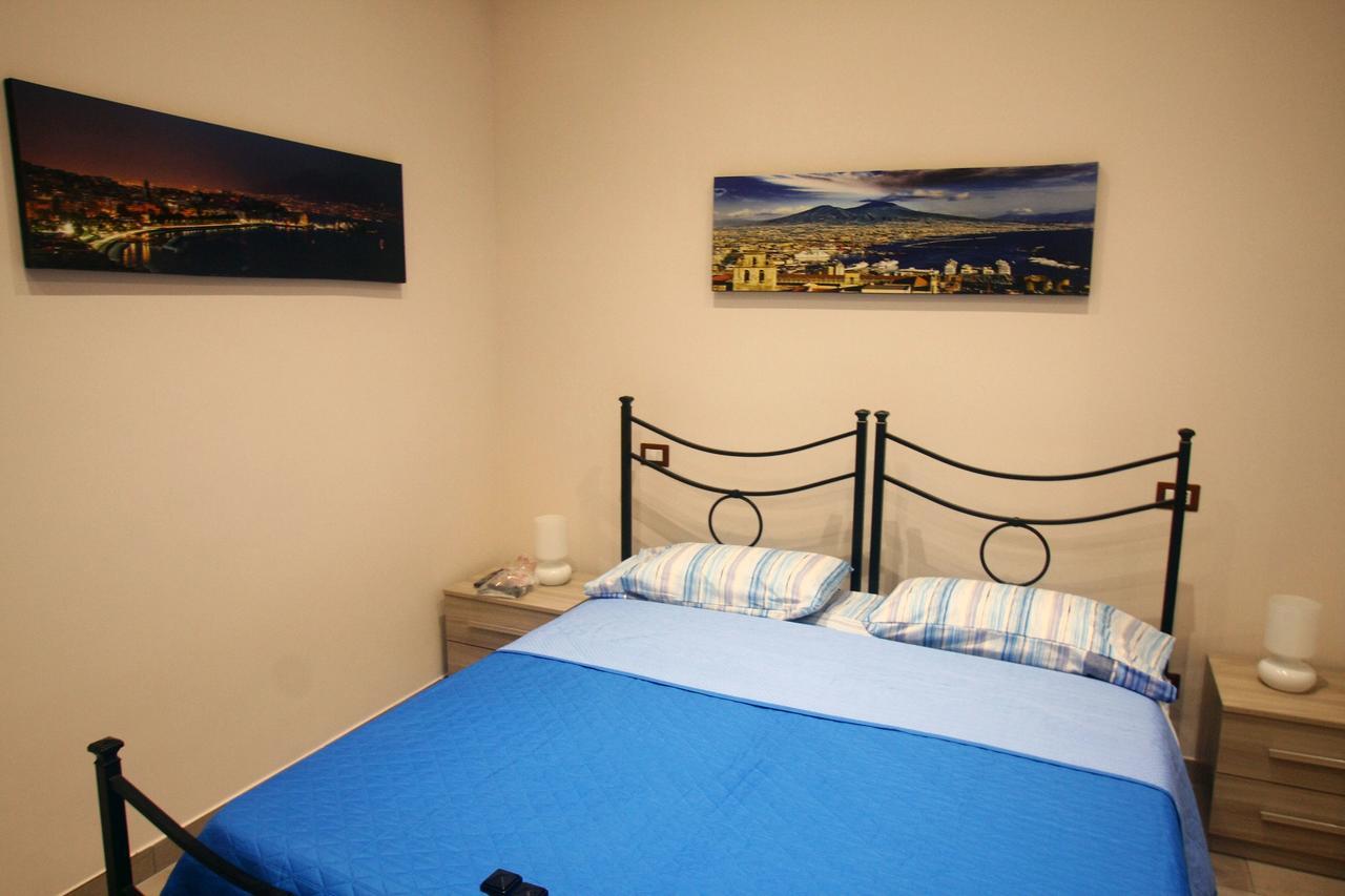 Casa Fedora Bed & Breakfast เนเปิลส์ ภายนอก รูปภาพ