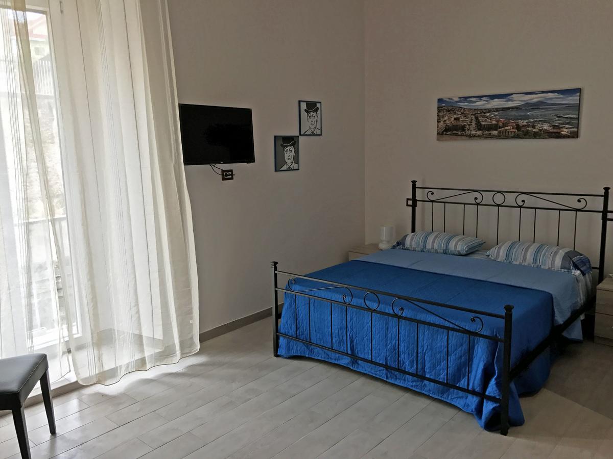 Casa Fedora Bed & Breakfast เนเปิลส์ ภายนอก รูปภาพ